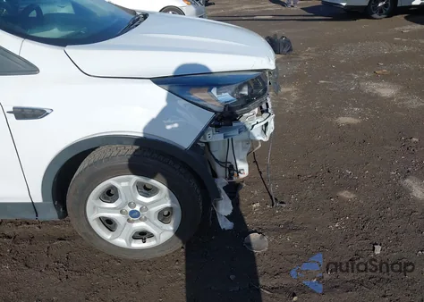 2019 Ford Escape S z USA, uszkodzony, nr VIN 1FMCU0F73KUB84816